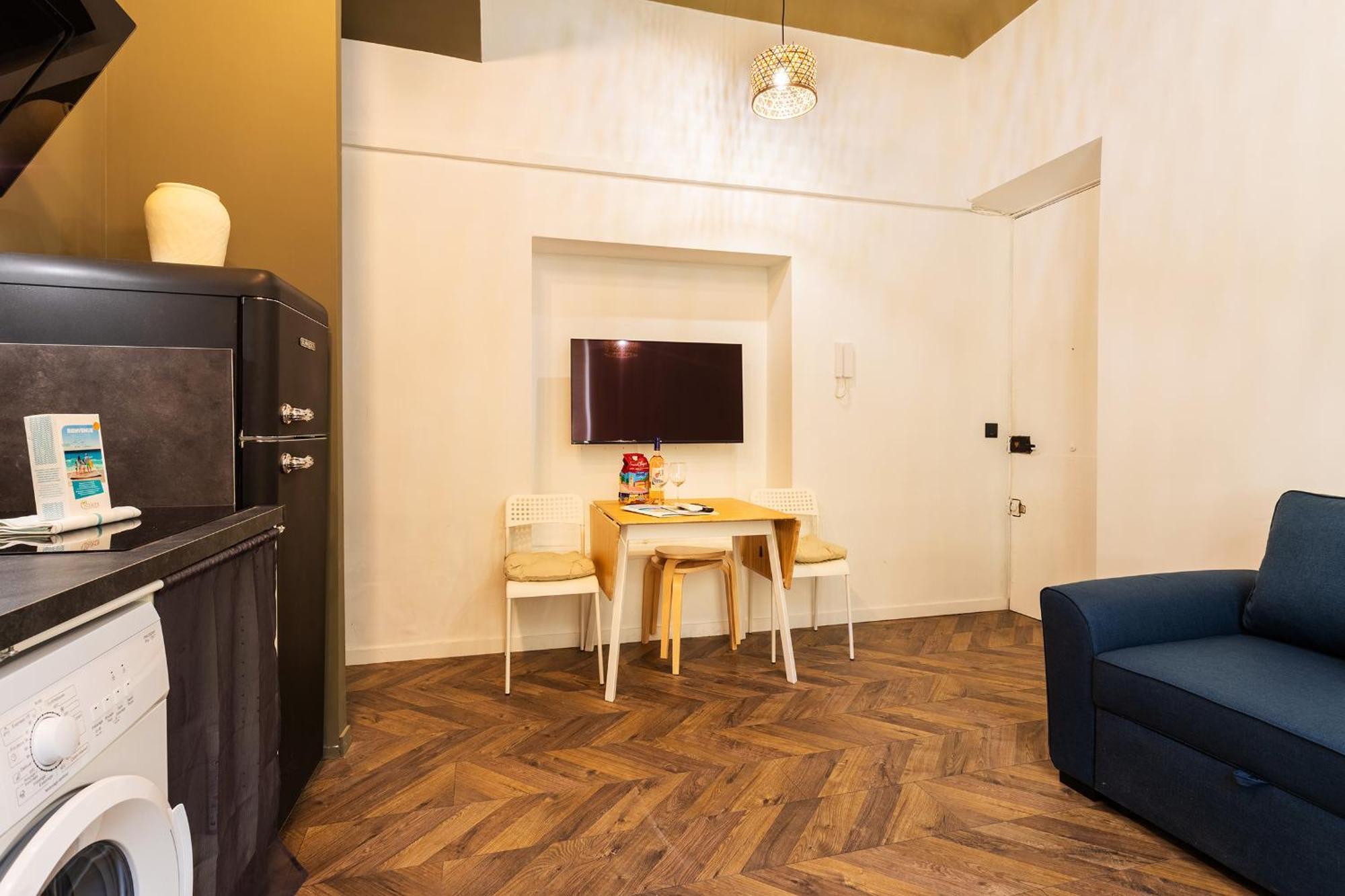 Le Boudoir Ap4417 By Riviera Homes Aparthotel